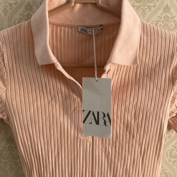ZARA Ribbed Tshirt - Picture 1 of 5